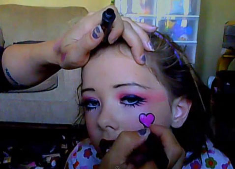 Maquillaje de Draculaura de Monster High para Halloween12 | Fiestas y  celebraciones