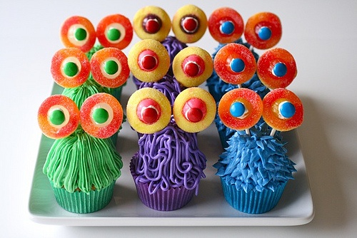 cupcakes-monstruos-de-colores-halloween.jpg